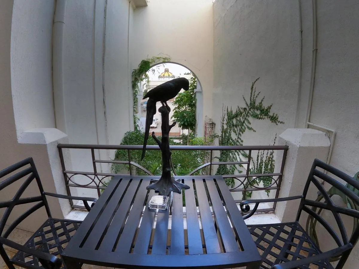 Bed & Breakfast La Perla Hotel Boutique B&B Guadalajara
